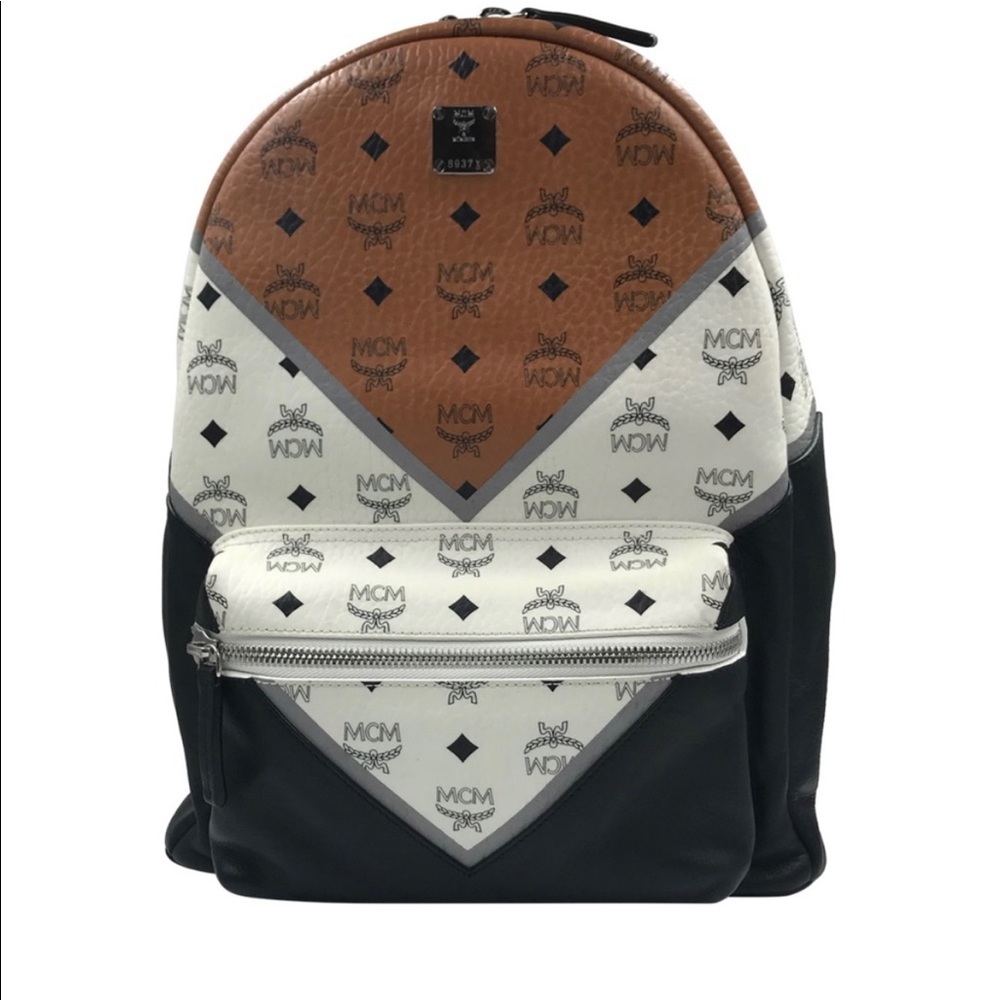 Like New Chevron MCM BackPack!!! ❤️‍🔥🖤🤍🤎❤️‍🔥